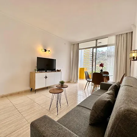 Palm Avenue - Adults Only - Apartman *