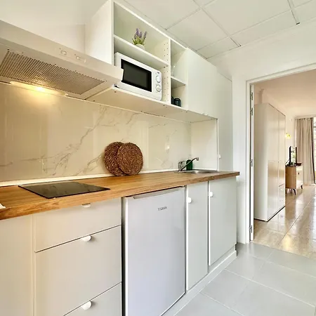 Palm Avenue - Adults Only - Apartman