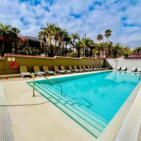 Palm Avenue - Adults Only - Apartman