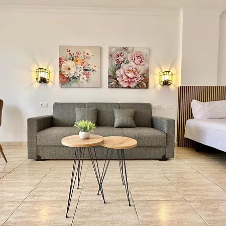 Palm Avenue - Adults Only - Apartament